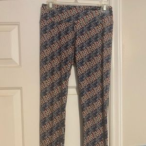 2 Pairs LLR leggings Spring & America celebrates